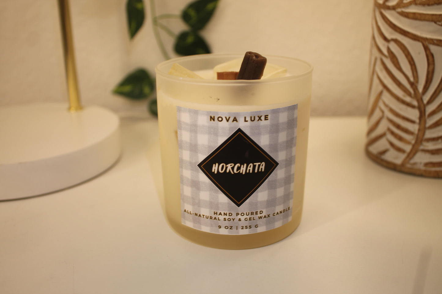 Hotchata Candle