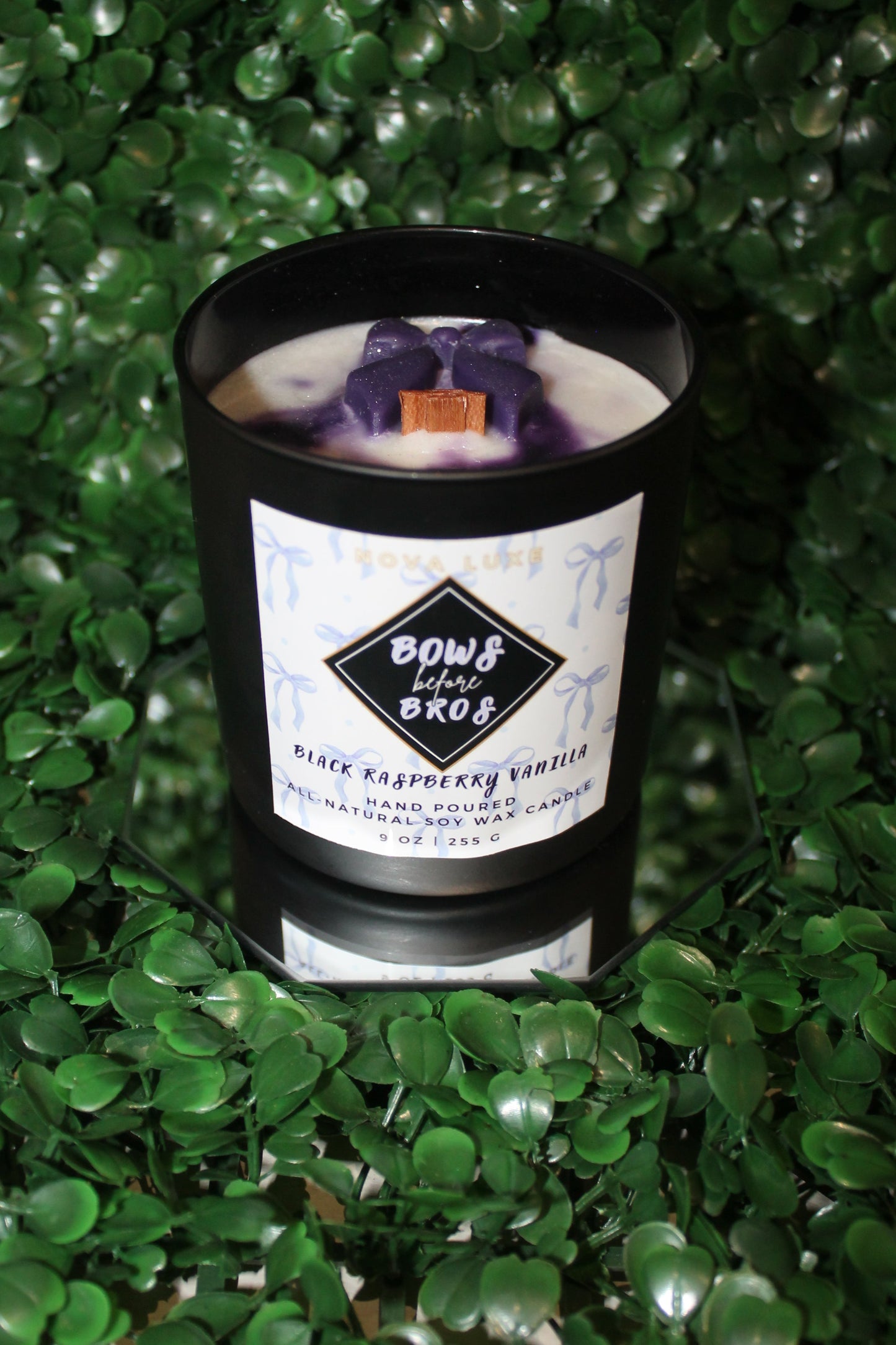 Bows Before Bros Candle